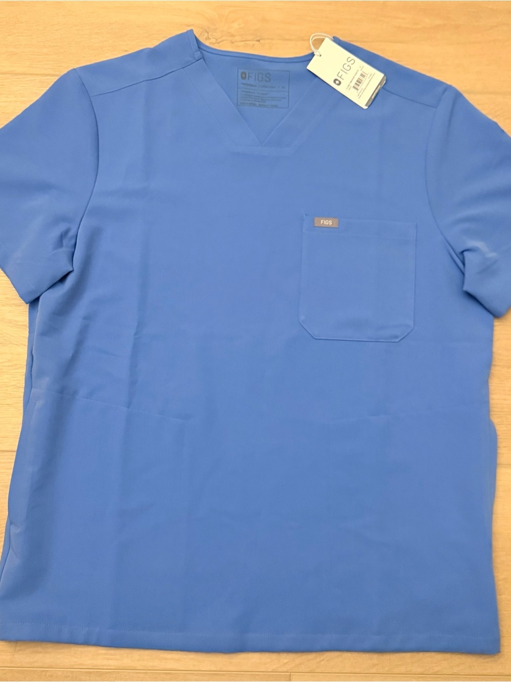 Figs Men's V-Neck Top in ceil blue